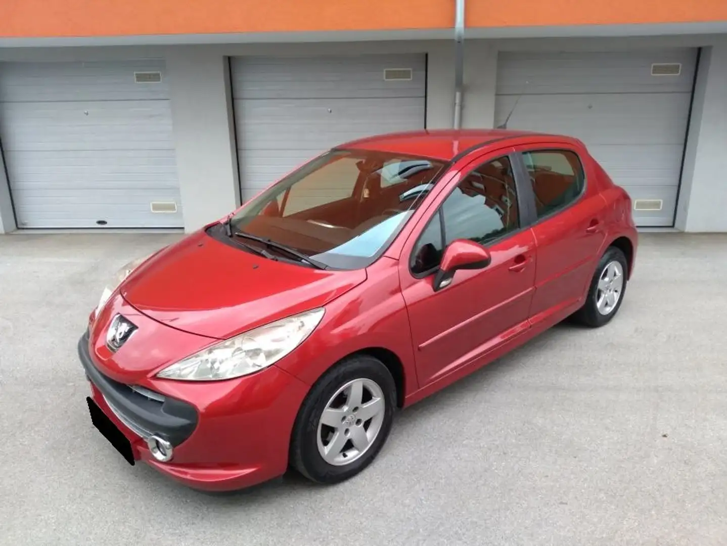 Peugeot 207 1.4 HDi 70ch Rouge - 1