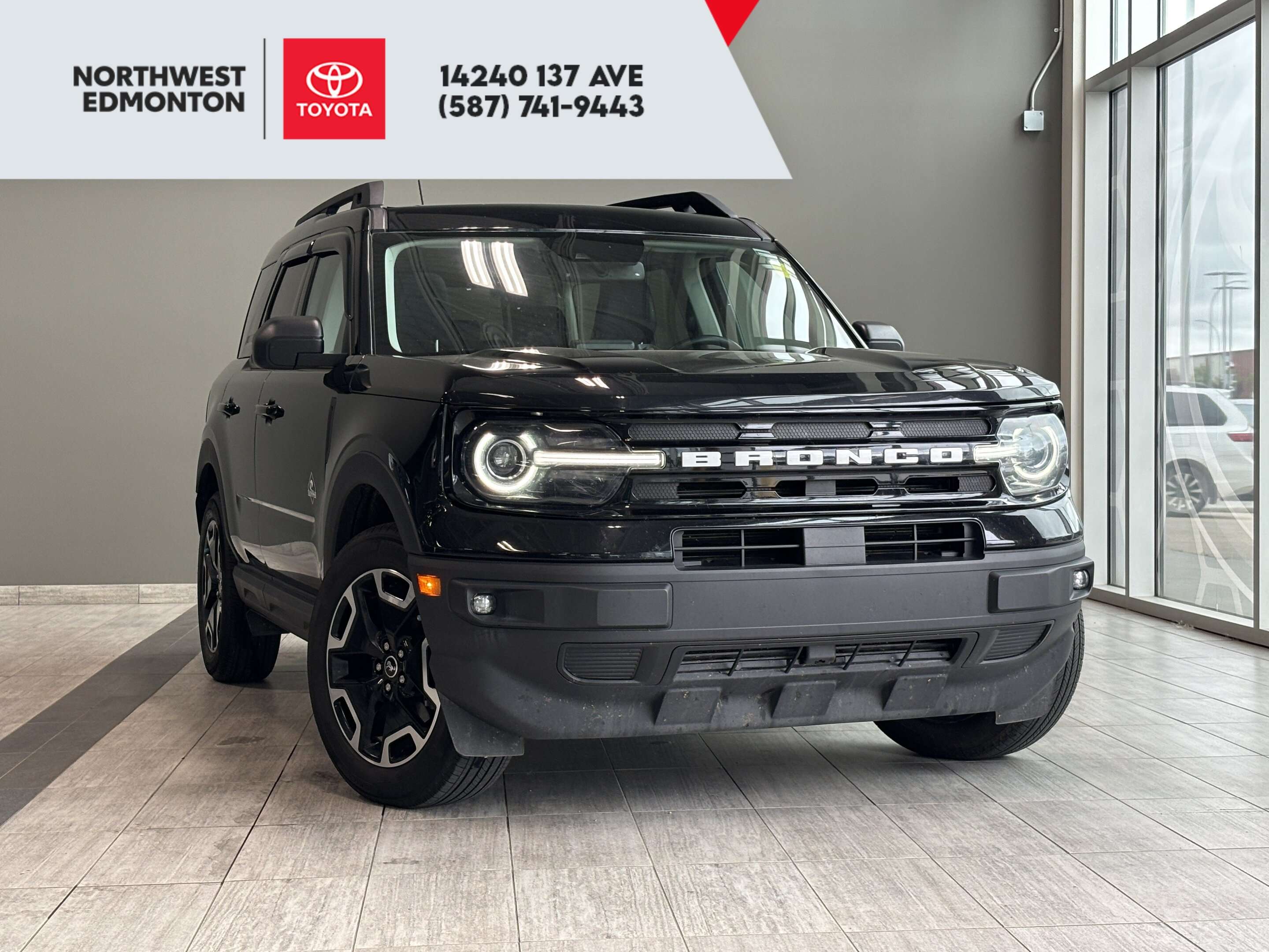 2023 Ford Bronco Sport Outer Banks | LOW KMS | Navy Interior | 3cyl Turbo