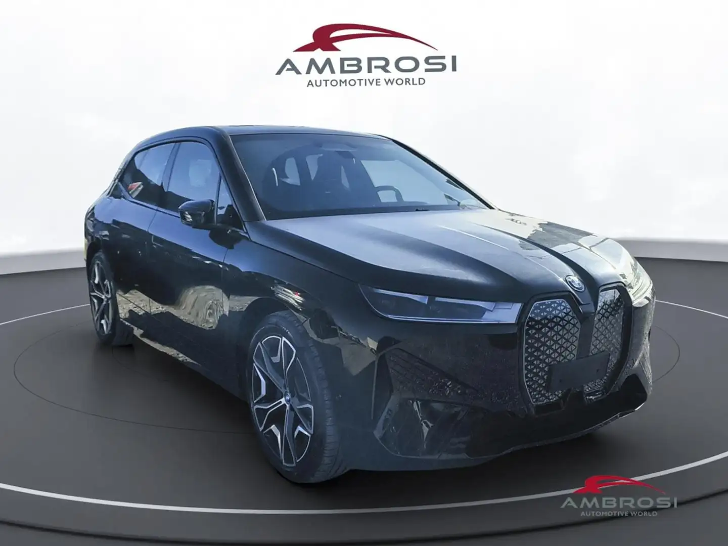 BMW iX xDrive40 Pacchetto Sportivo Edition Signature Czarny - 2