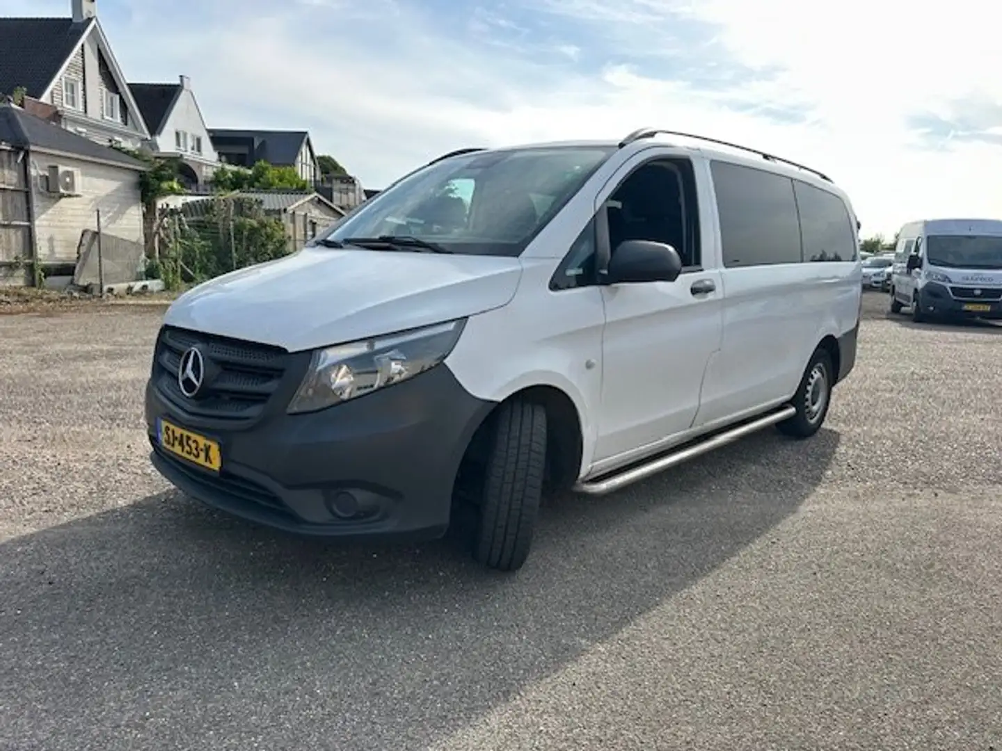 Mercedes-Benz V 116  Pro Lang TOURER 9 SEATS ! EXTRAS! 16900 EX-EX Wit - 1