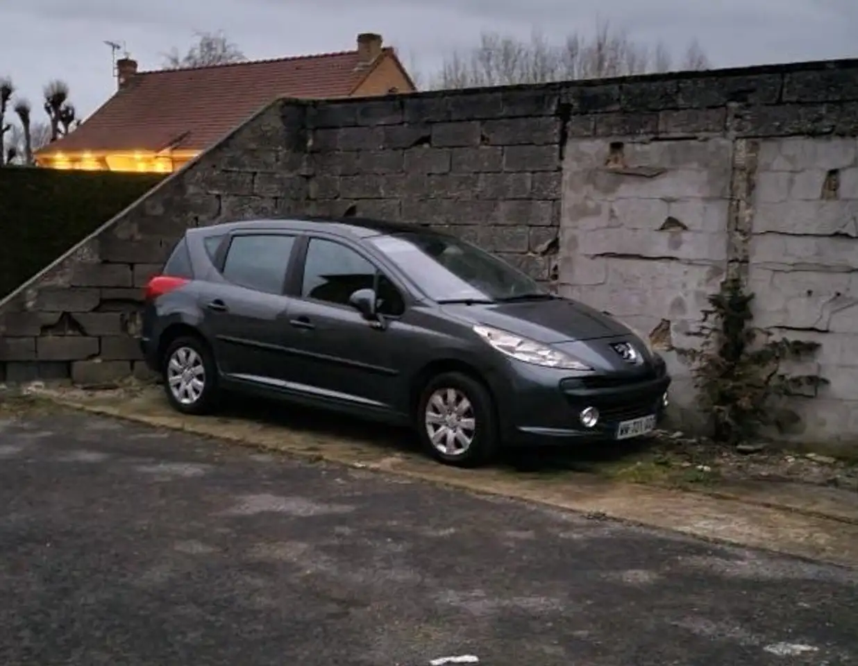 Peugeot 207 SW 1.6 HDi 16V 90ch BLUE LION Premium