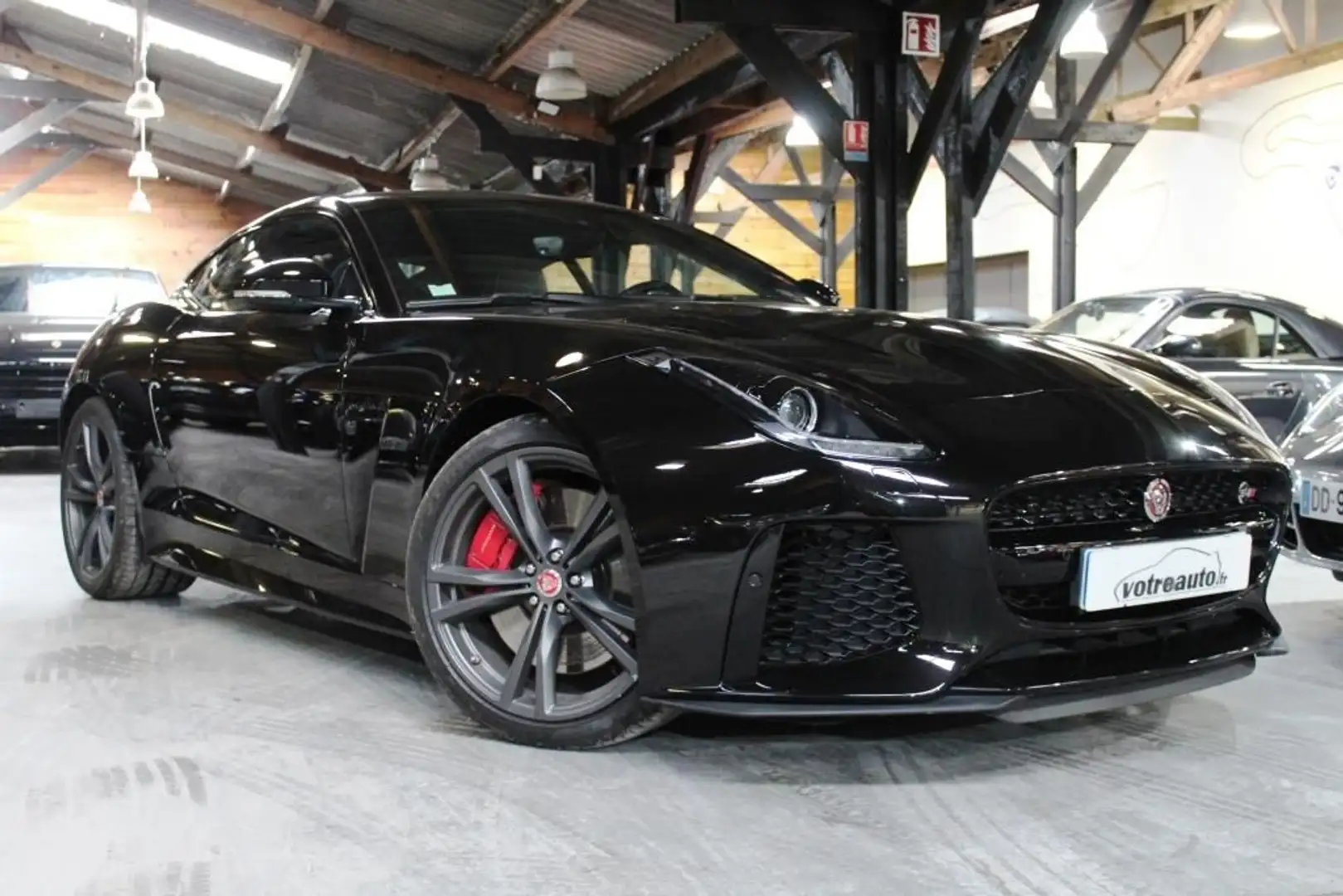 Jaguar F-Type (2) COUPE 5.0 V8 575 SVR AWD BVA8 - 1