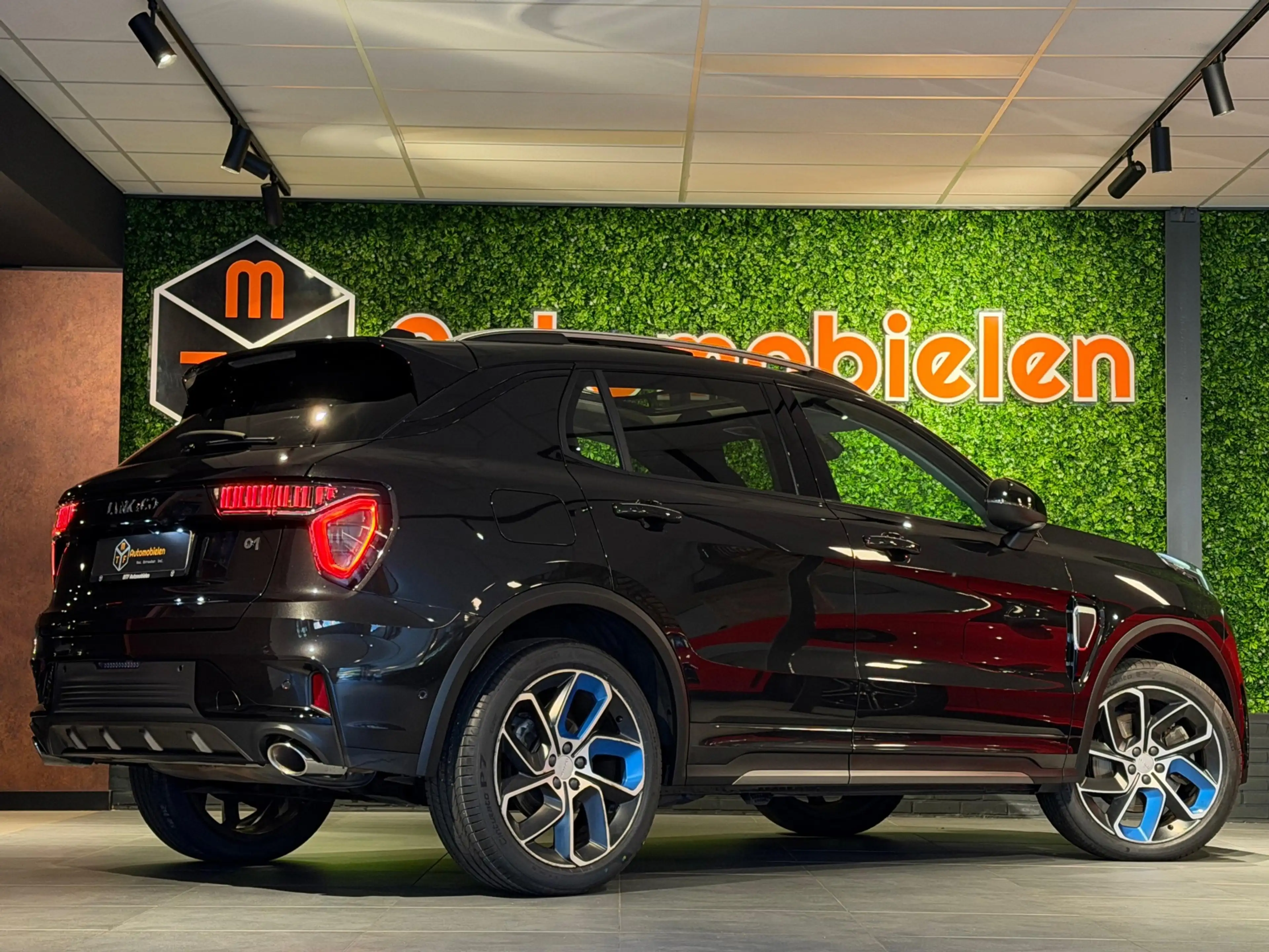 Lynk & Co 01 1.5 PHEV 261 PK |VIRTUAL|PANO|RAMVOL|PLUG-IN HYBRI — photo 4