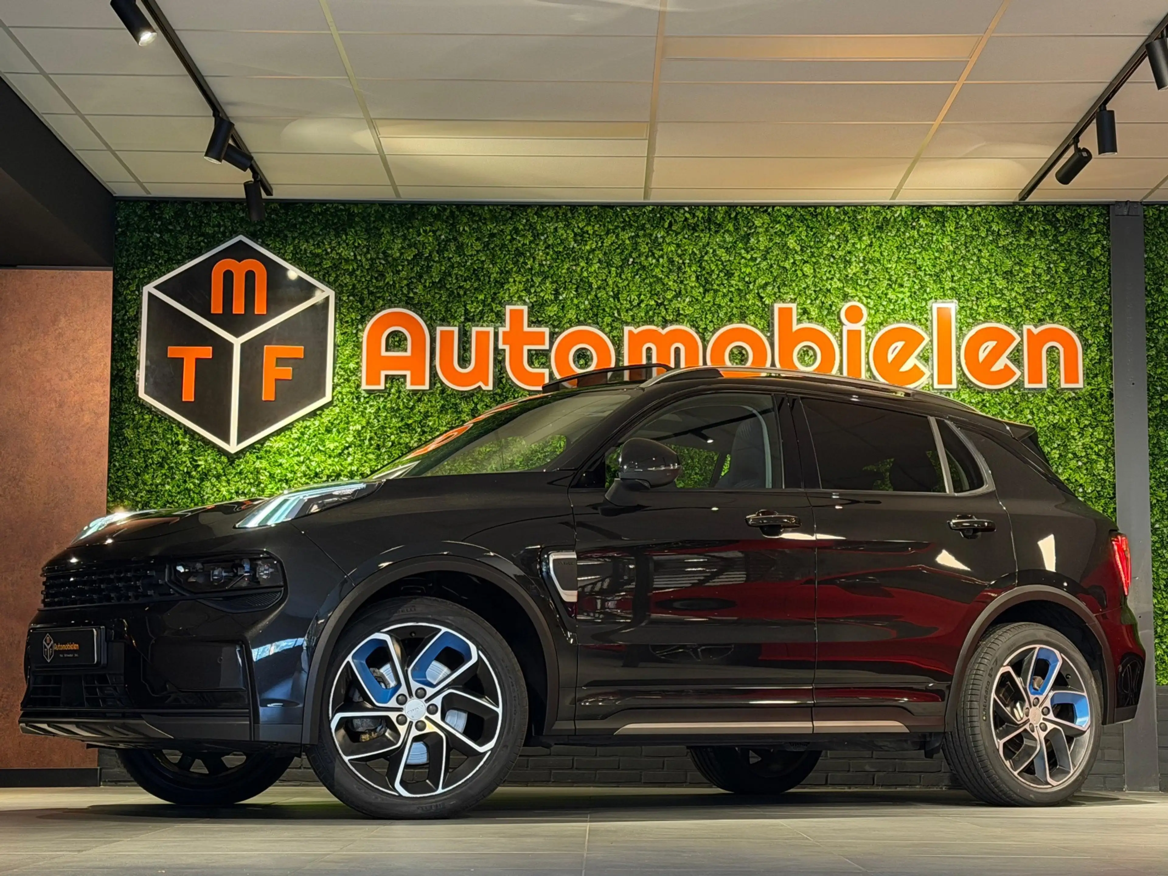 Lynk & Co 01 1.5 PHEV 261 PK |VIRTUAL|PANO|RAMVOL|PLUG-IN HYBRI