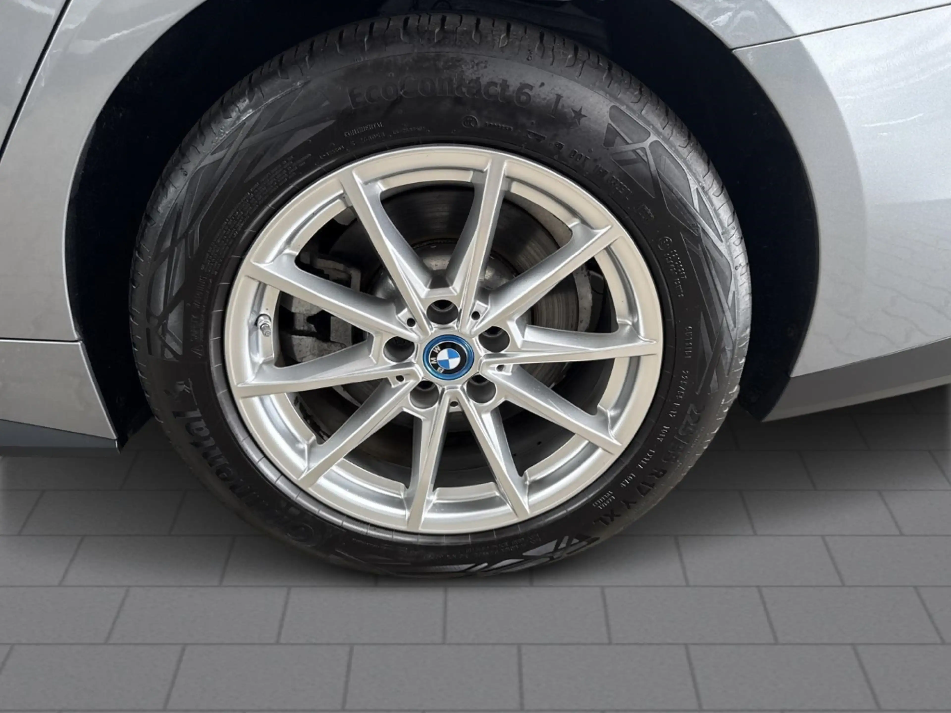 BMW i4 eDrive35 LED ACC El. Heckklappe Mehrzonenklima 3-Z — photo 6