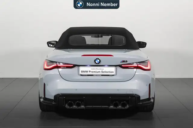 BMW M4 view 4