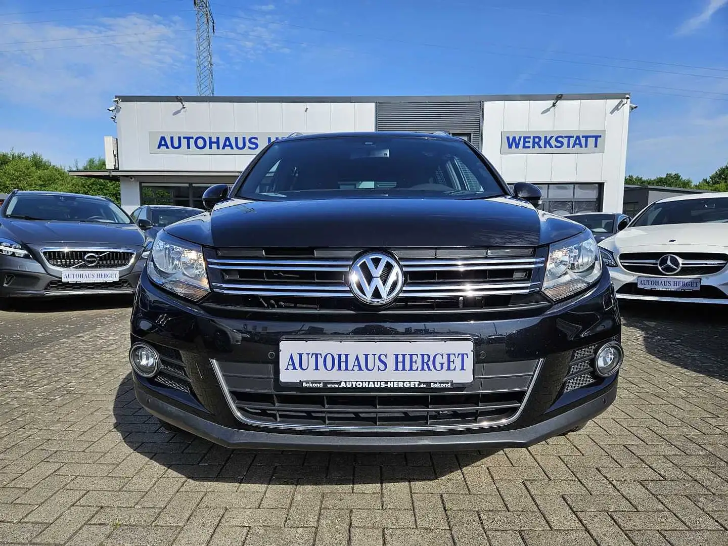 Volkswagen Tiguan 1.4 TSI DSG BMT Lounge Sport & Style 2.Hand/Scheck Zwart - 2