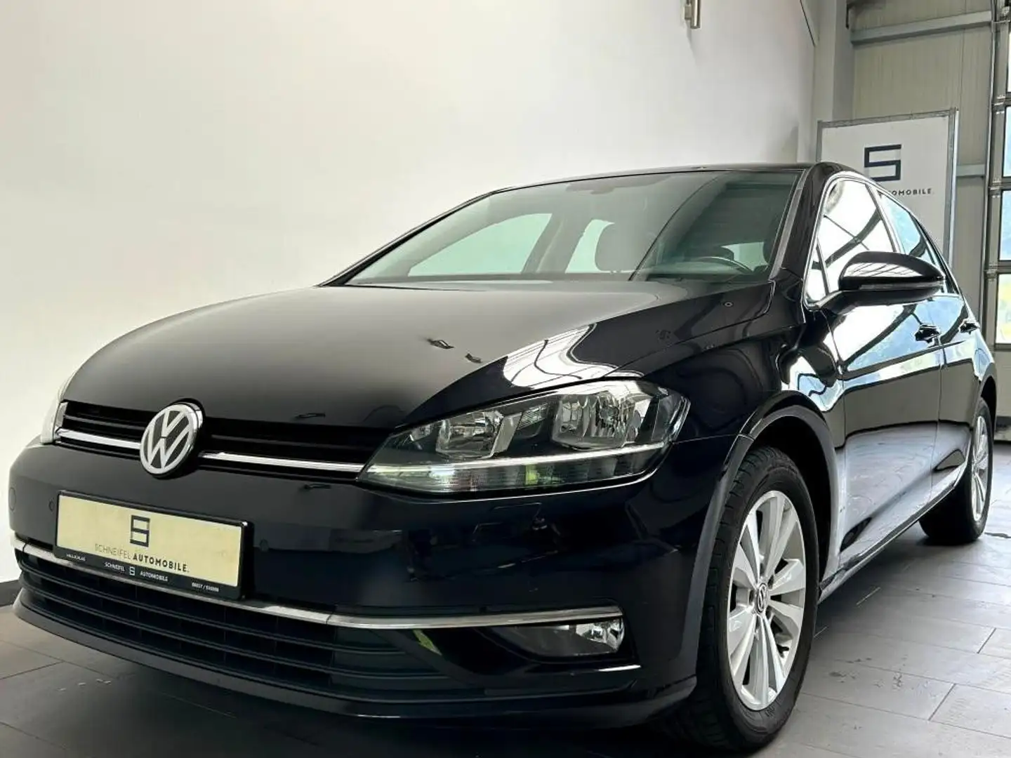 Volkswagen Golf VII Lim. Comfortline app connect Kamera SH Schwarz - 1