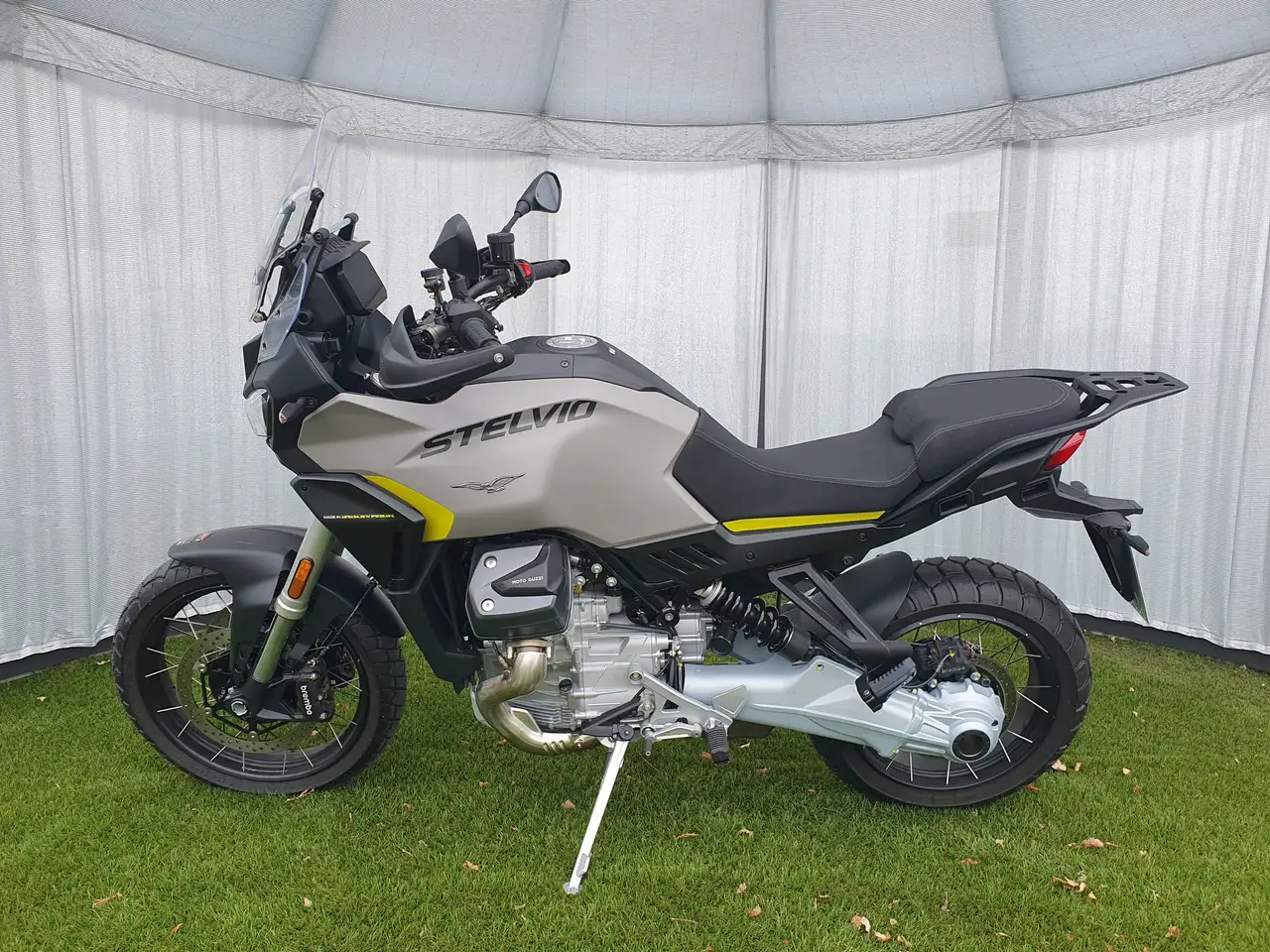 Moto Guzzi Stelvio
