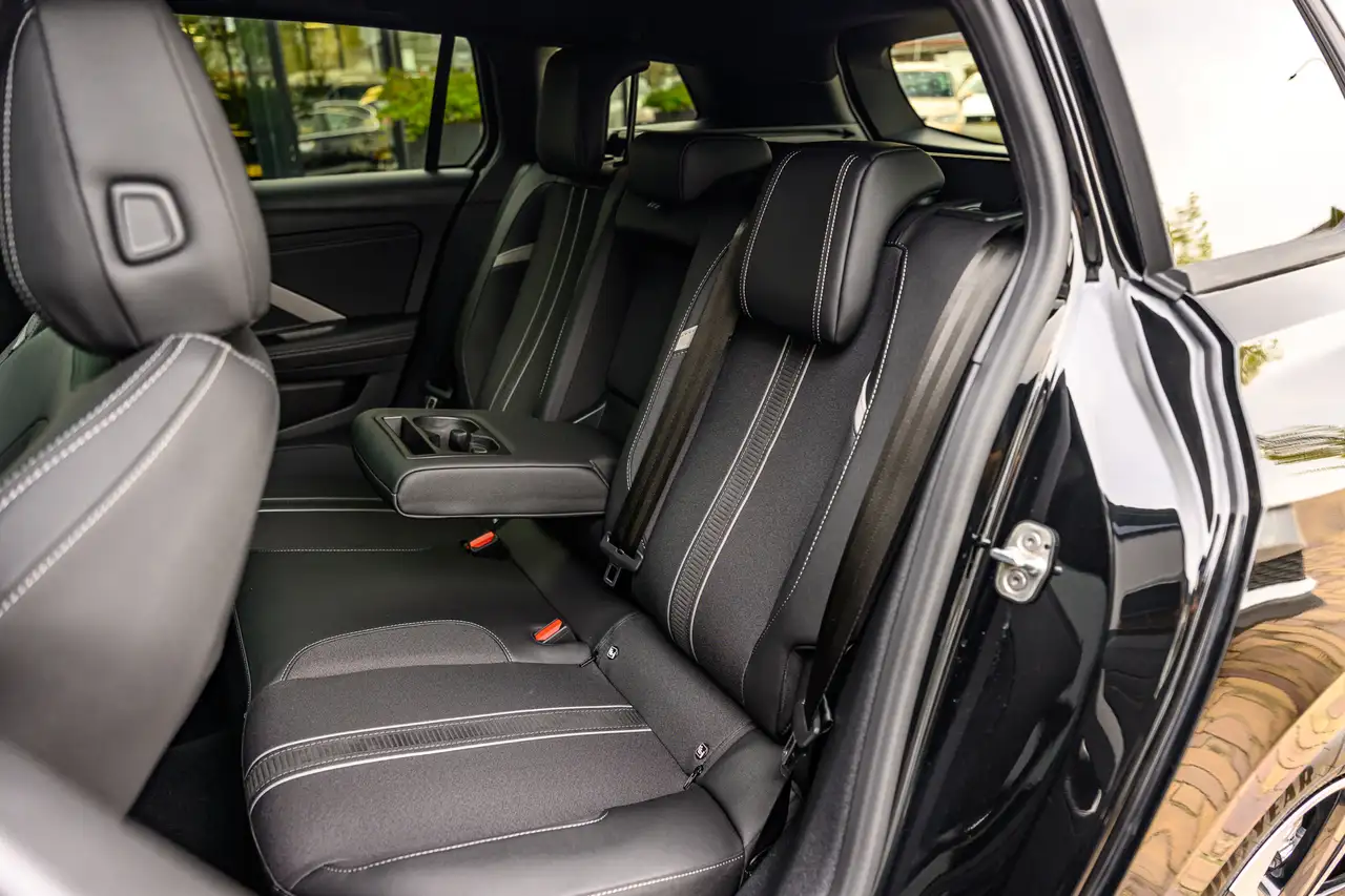 Opel Astra SPORTS TOURER 1.2 Turbo GS|130PK|Pano|Car Play| 27