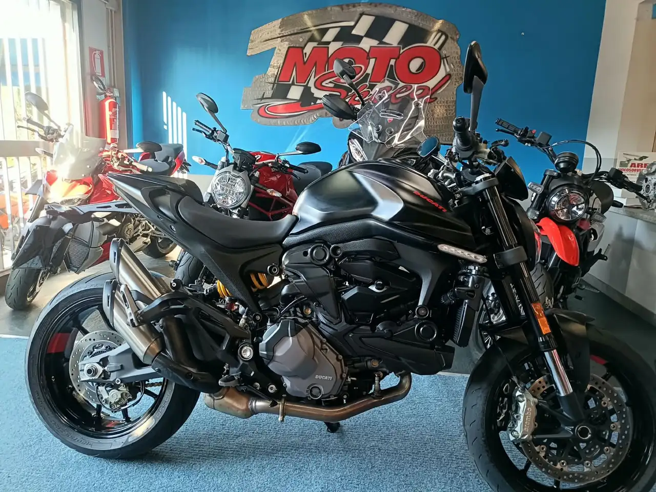 Ducati Monster 937