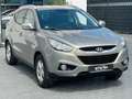 Hyundai iX35 2.0 CRDi Style 4WD AHK Allrad Top Gepflegt Or - thumbnail 2