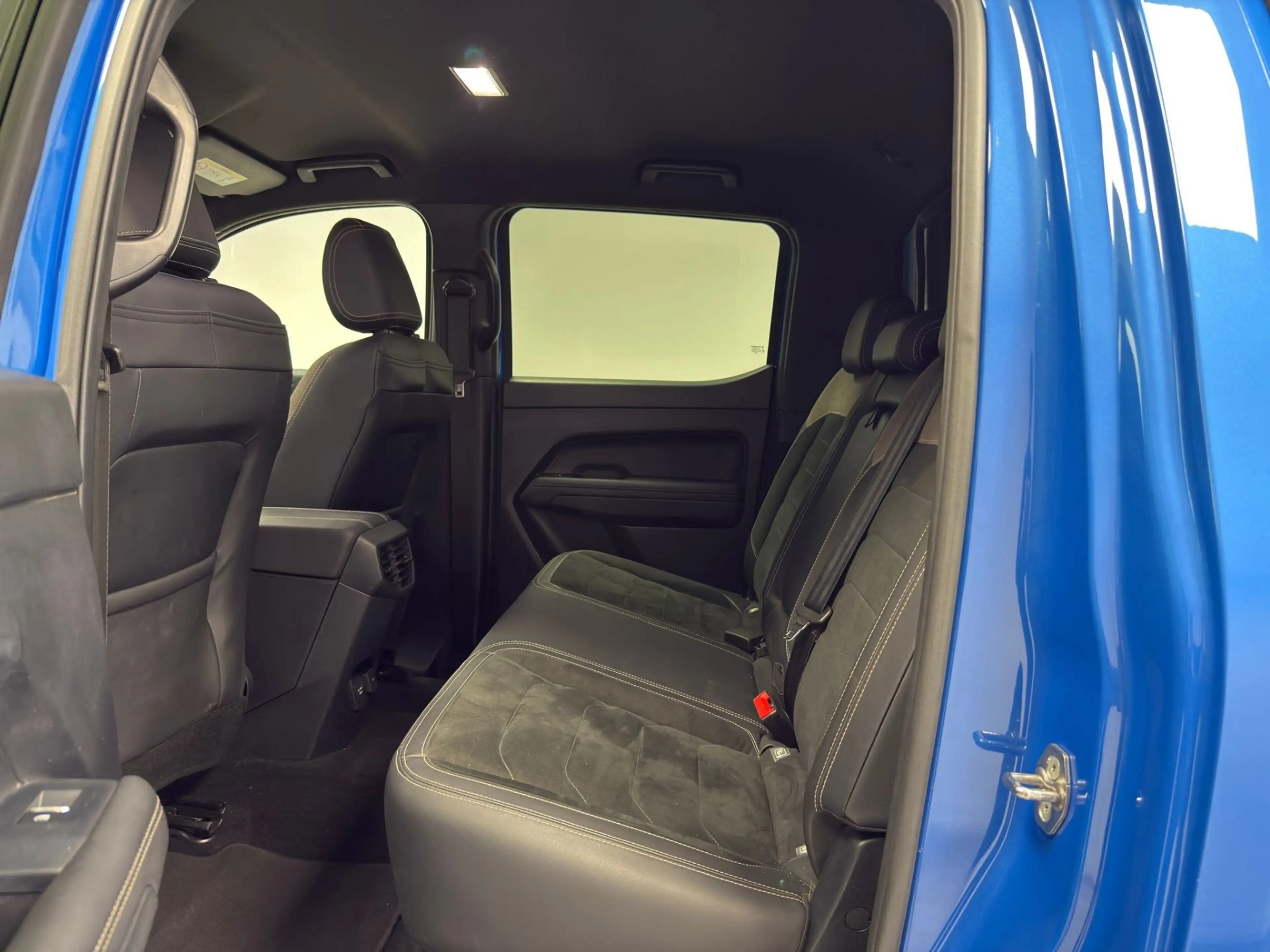 Volkswagen Amarok 3.0 V6 TDi 4Motion *HARD-TOP*TVA*GPS+CAMERA*LED*GA — photo 15