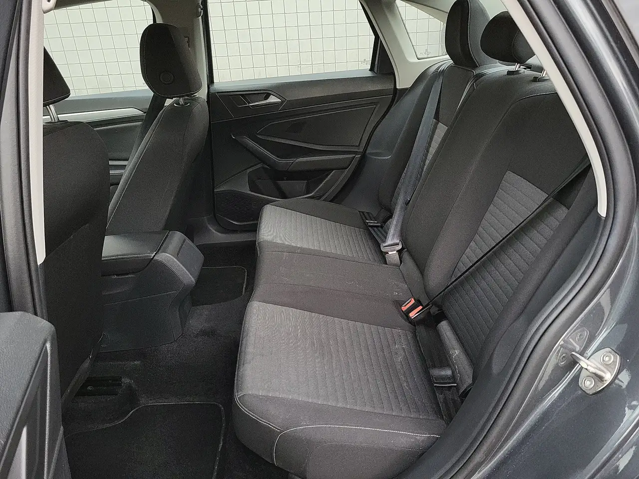 Volkswagen Jetta снимка Volkswagen Jetta