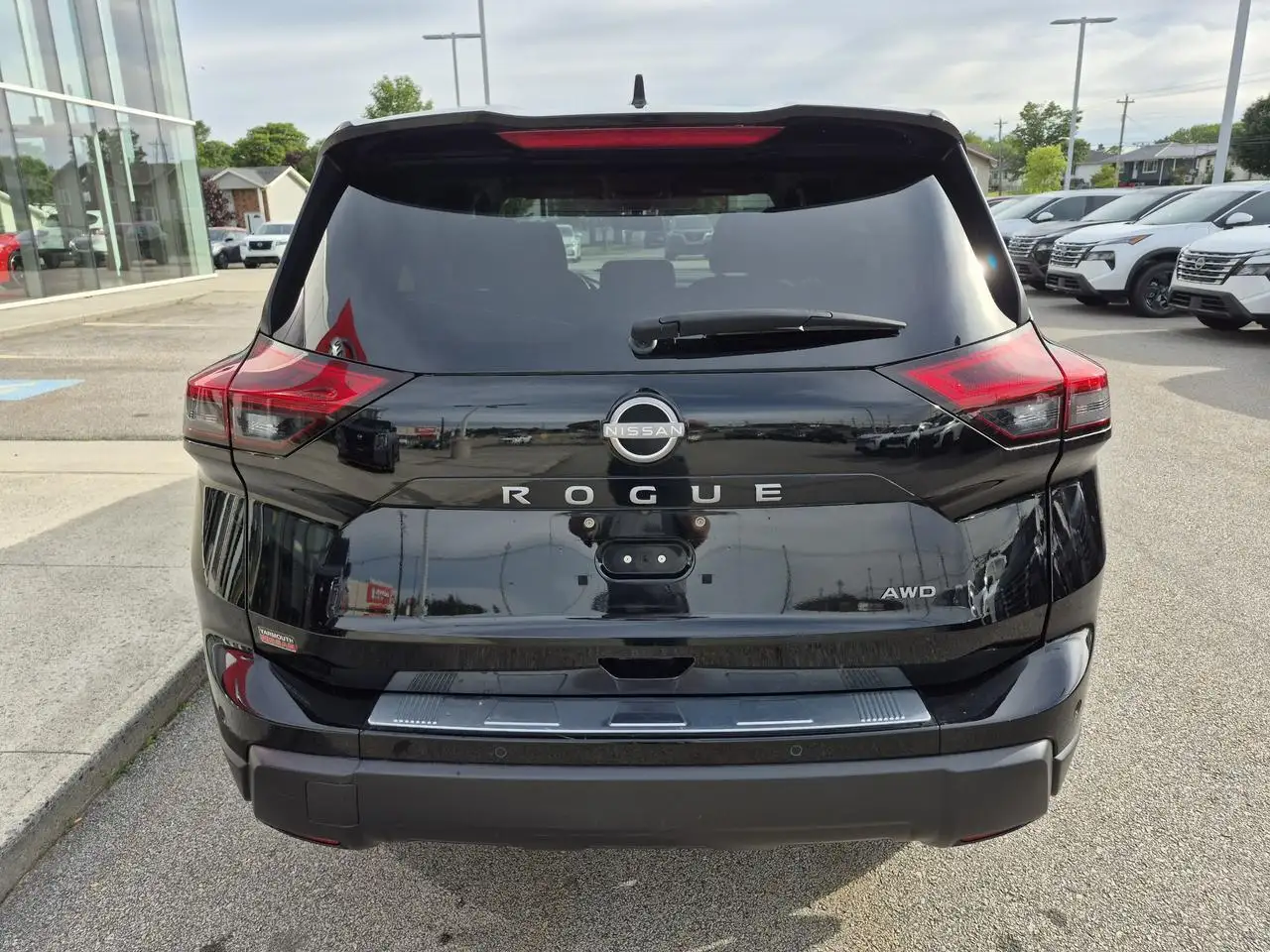 Nissan Rogue снимка Nissan Rogue