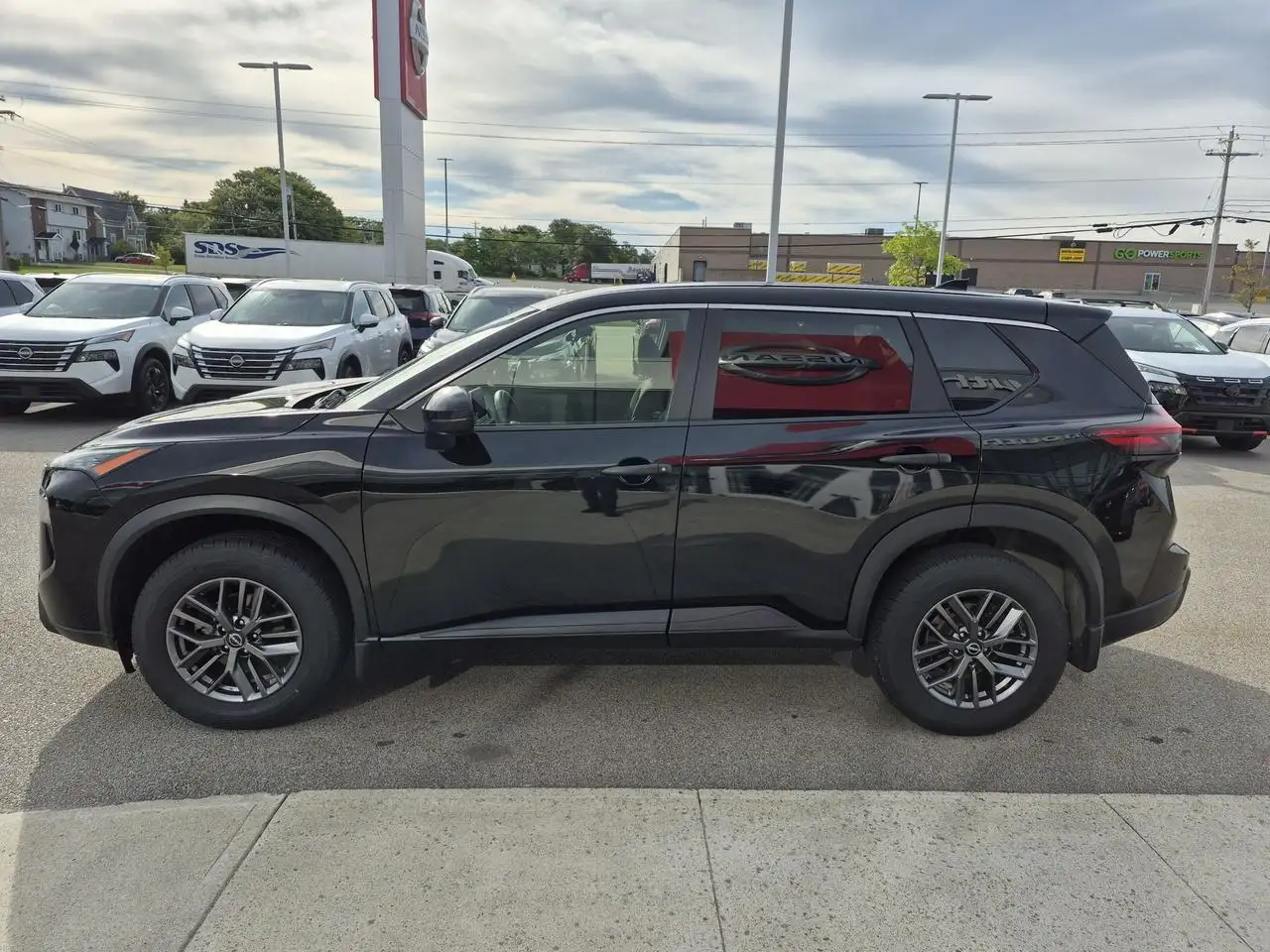 Nissan Rogue снимка Nissan Rogue