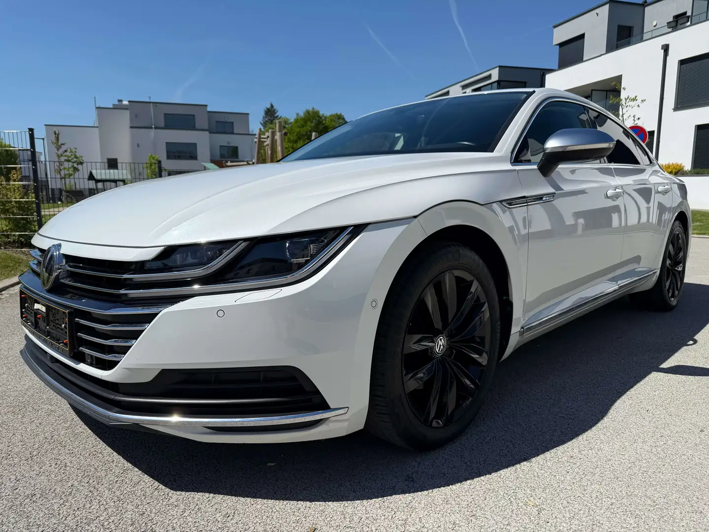 Volkswagen Arteon Arteon 2.0 TDI SCR 4Motion DSG Elegance Blanc - 1