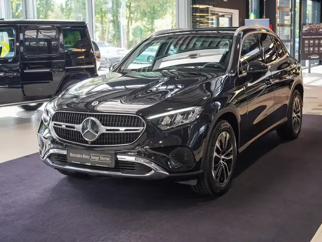 Mercedes-Benz GLC view 8