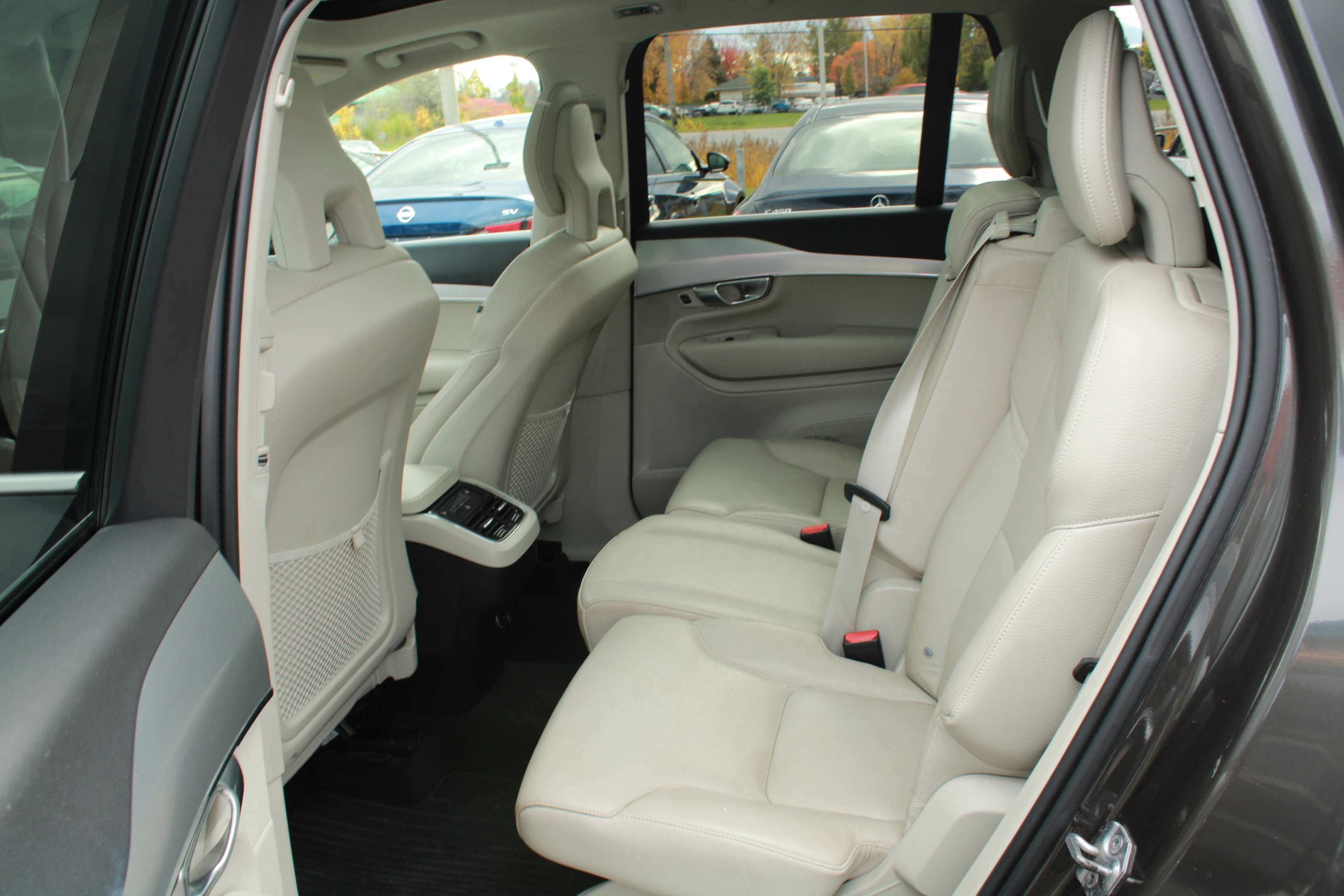 2018 Volvo XC90 T6 AWD Momentum, MAGS, CUIR, A/C, NAVIGATION thumb 35