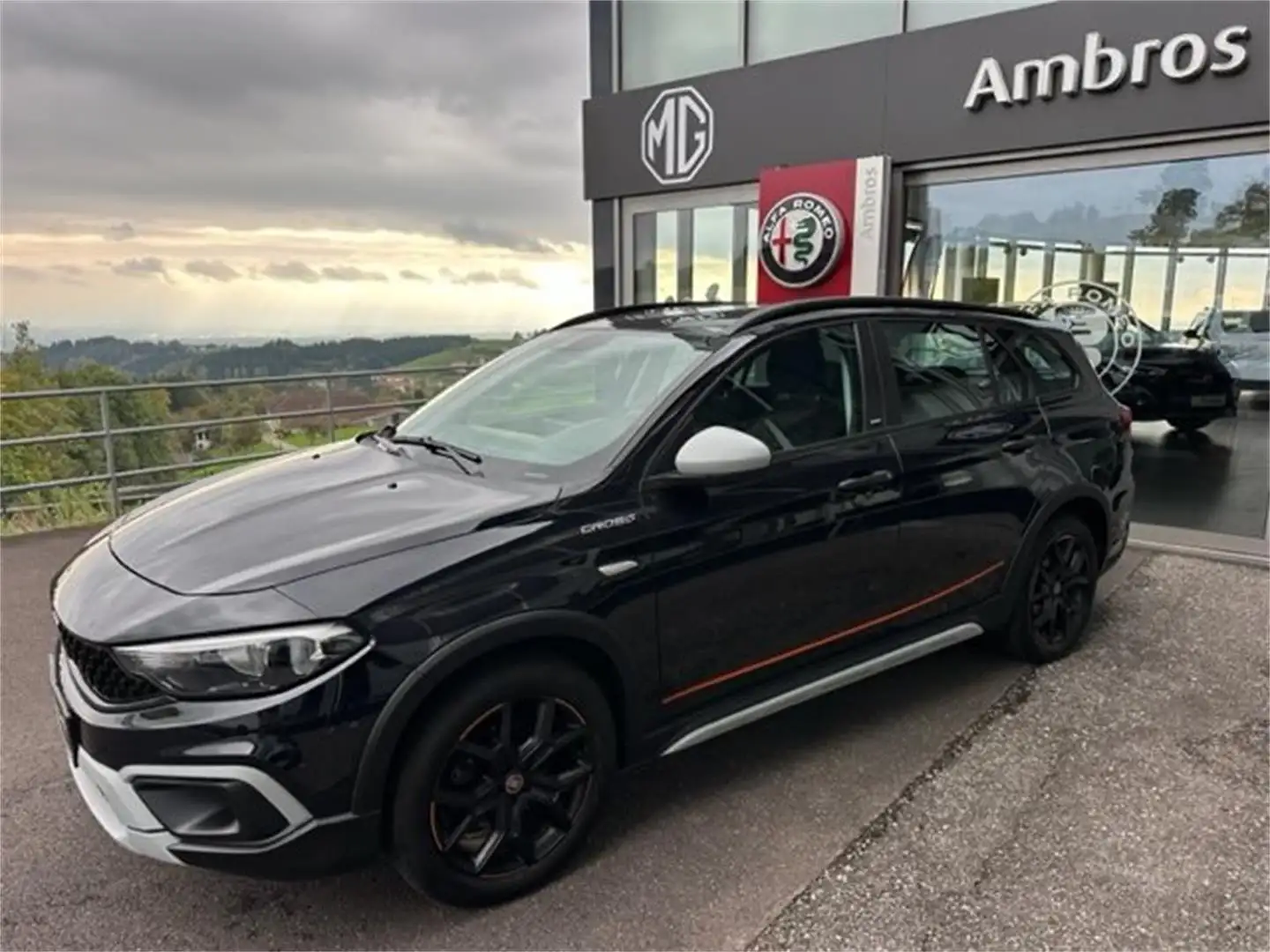 Fiat Tipo Kombi FireFly 100 Garmin Schwarz - 1