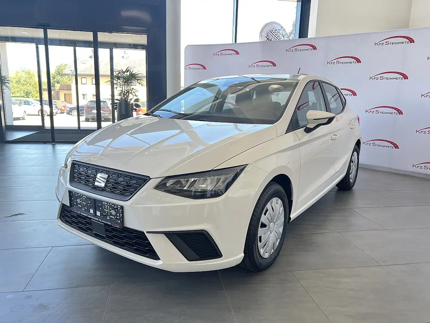 SEAT Ibiza 1,0 Reference Weiß - 1
