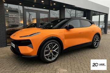EDS 450 S 4WD 112 kWh I 126k NP I 5 j Gar.