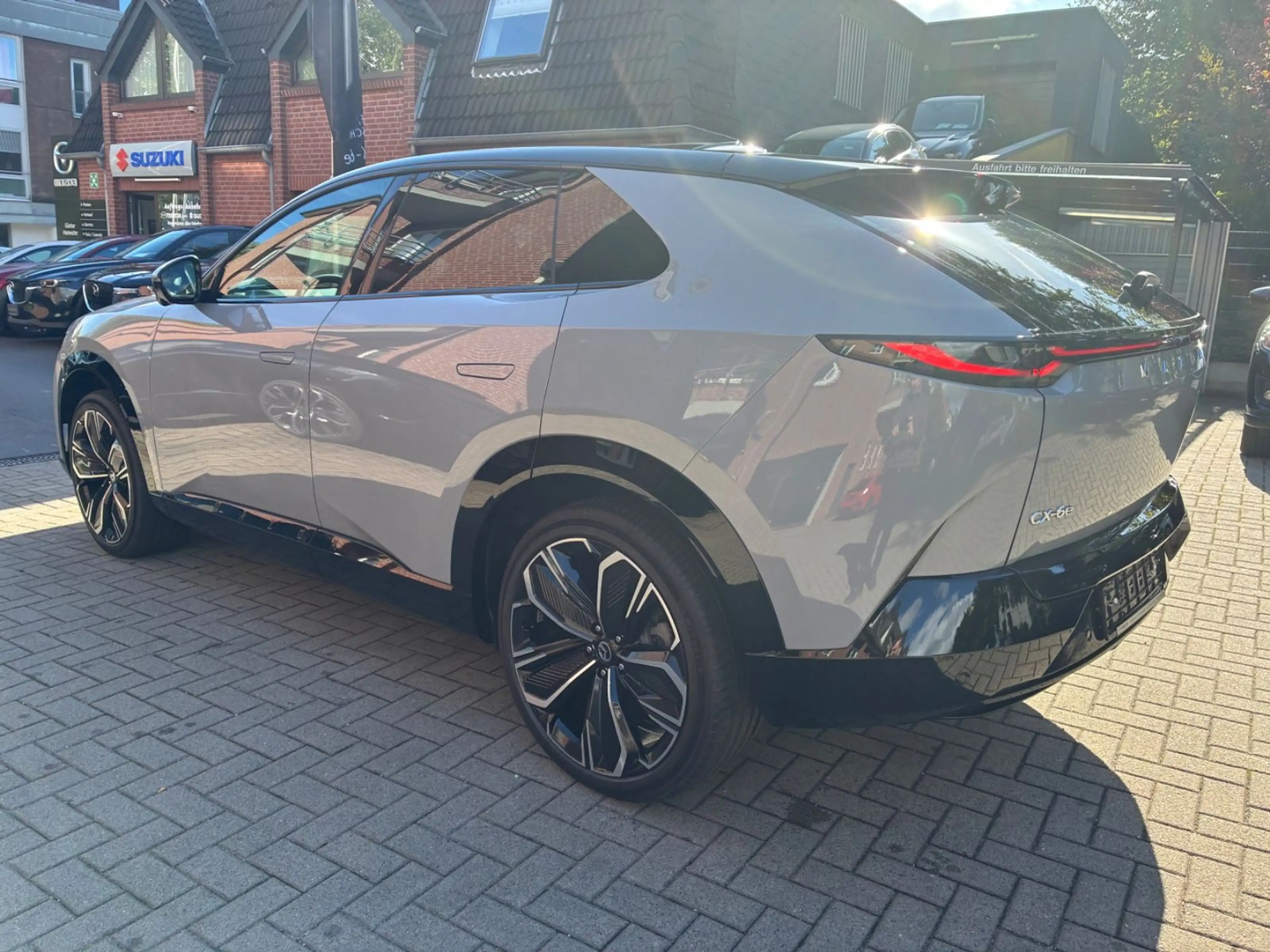 Mazda CX-6e EV 258 Takumi — photo 7