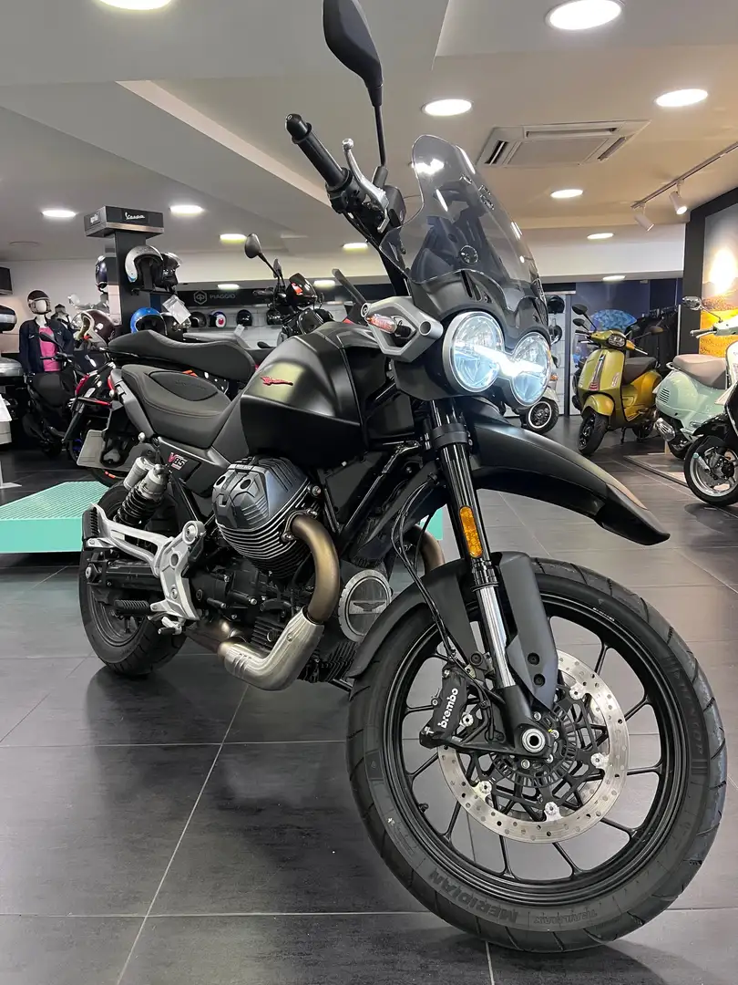 Moto Guzzi V 85 TT Negro - 1