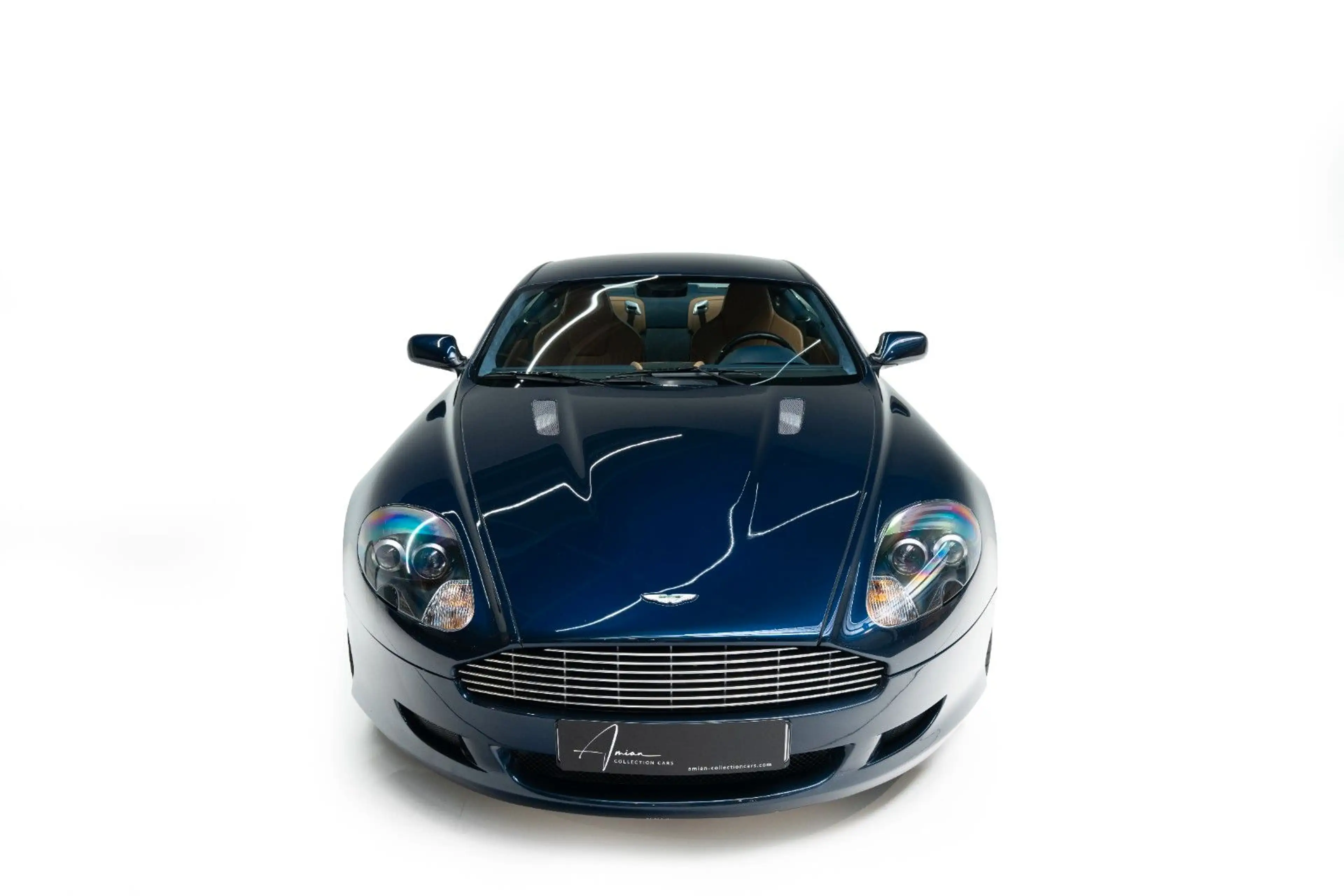 Aston Martin DB9 — photo 8