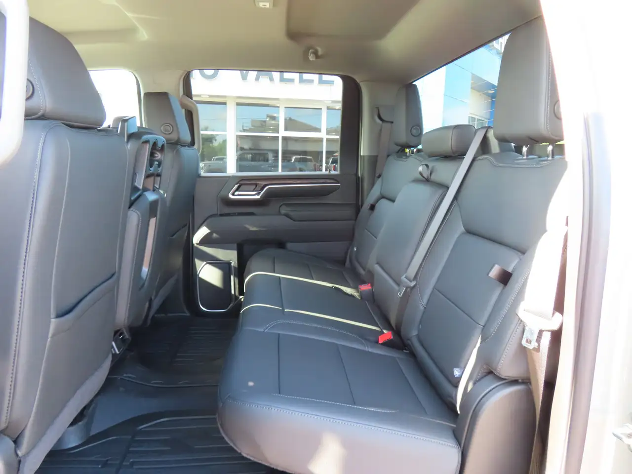 GMC Sierra 2500HD photo GMC Sierra 2500HD