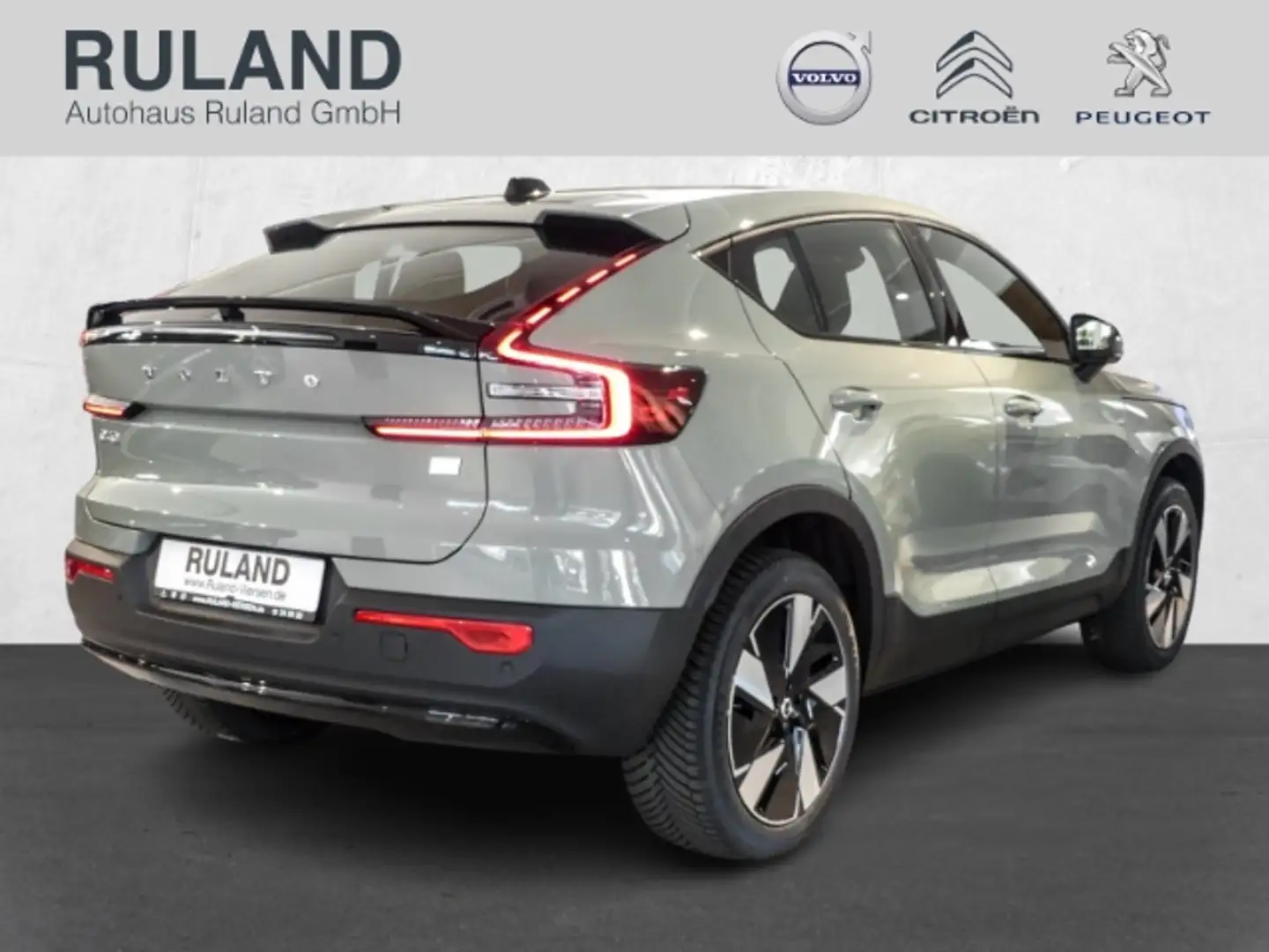 Volvo C40 Single Motor Extended Range Plus StandHZG Panorama Grün - 2