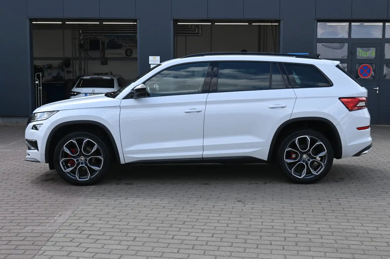 Skoda Kodiaq RS 4x4*LED*NAVI*CANTON*BLIS*360 Weiß - 2