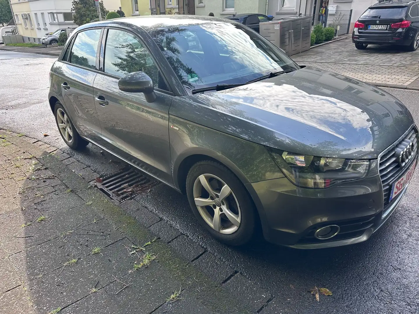 Audi A1 Sportback S line Sportpaket Grau - 1