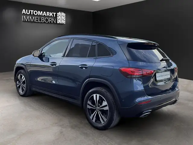 Mercedes-Benz Gla view 6