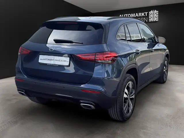 Mercedes-Benz Gla view 7