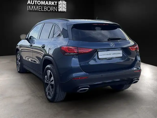 Mercedes-Benz Gla view 5