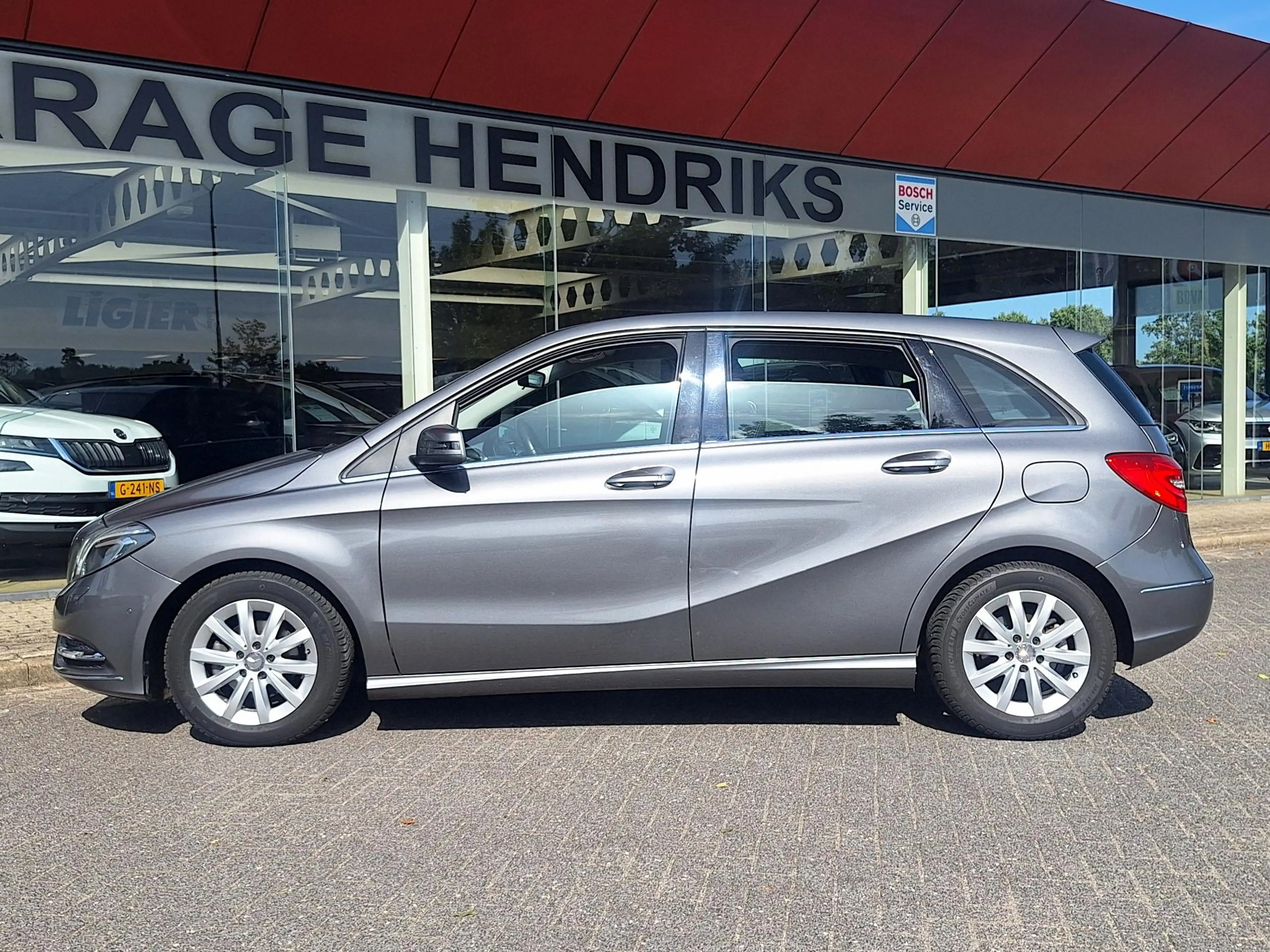 Mercedes-Benz B 180 Ambition Automaat | Climate Control | Navi | CC | — photo 9