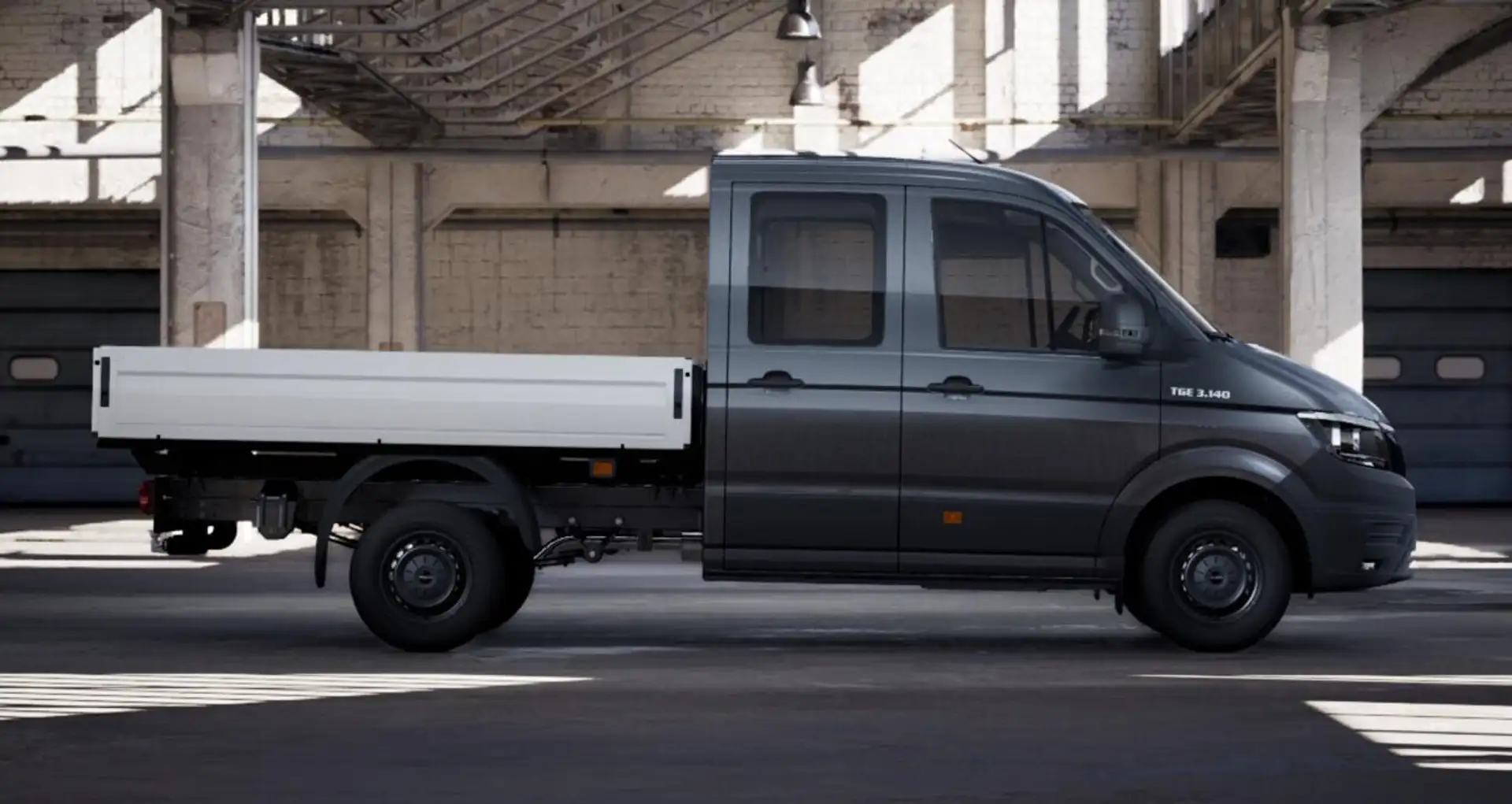 MAN TGE Pritsche DoKa 2.0 TDI 177 Aut. Temp PDC 130 kW ... Grau - 2