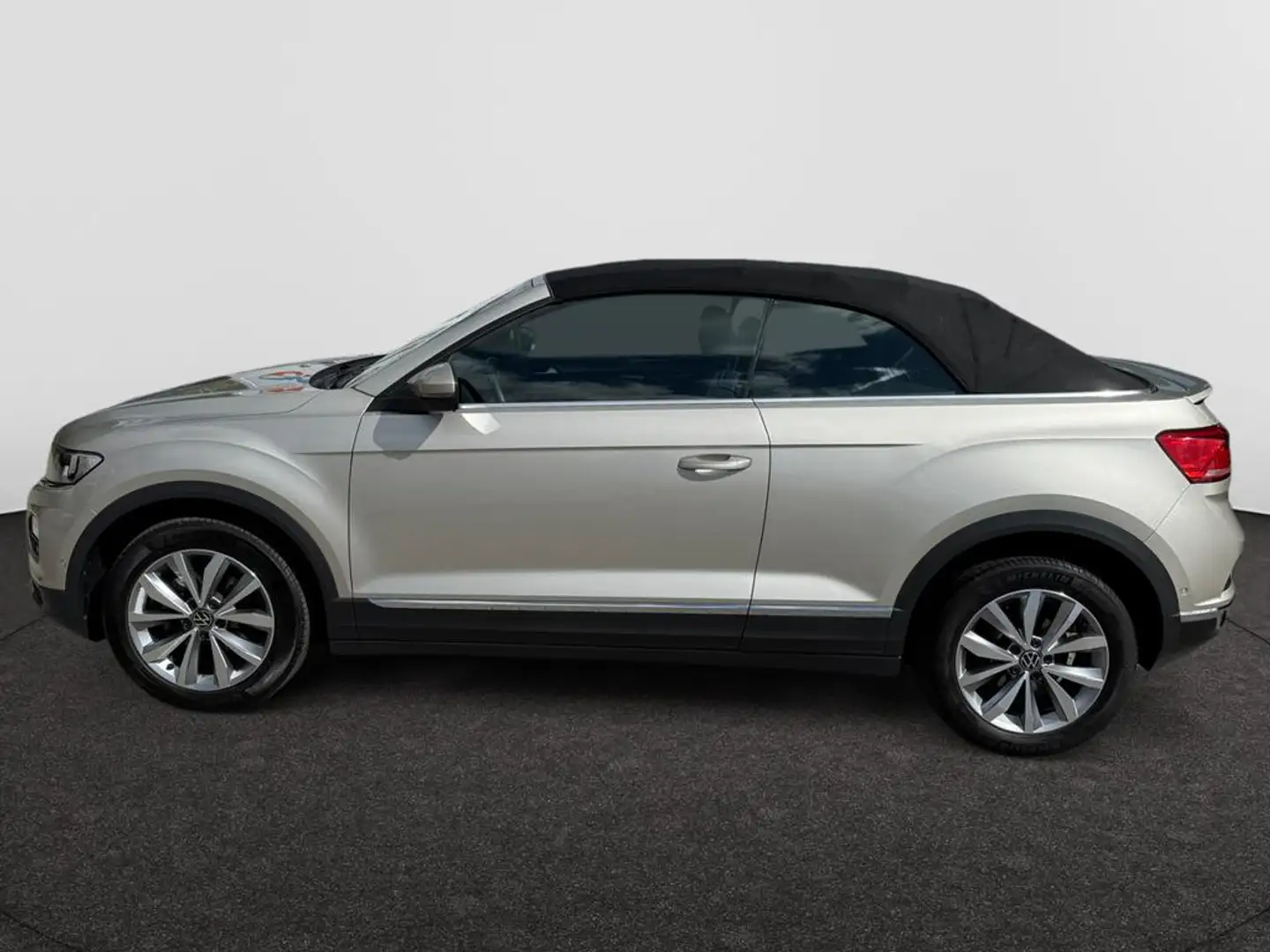 Volkswagen T-Roc Style 1.0 TSI 110 PK 6v / ACC / Camera / Apple Carplay Gris - 2