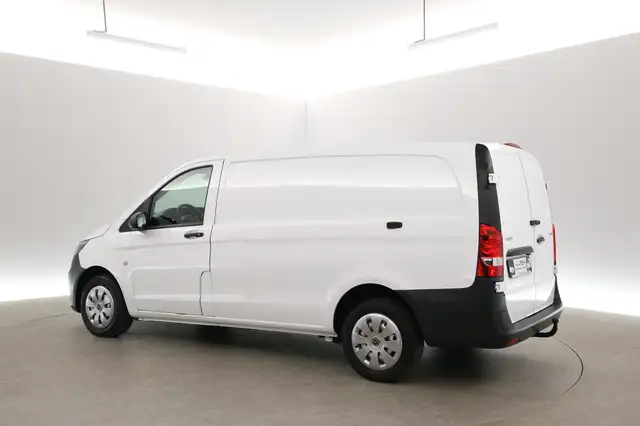 Mercedes-Benz Vito view 4