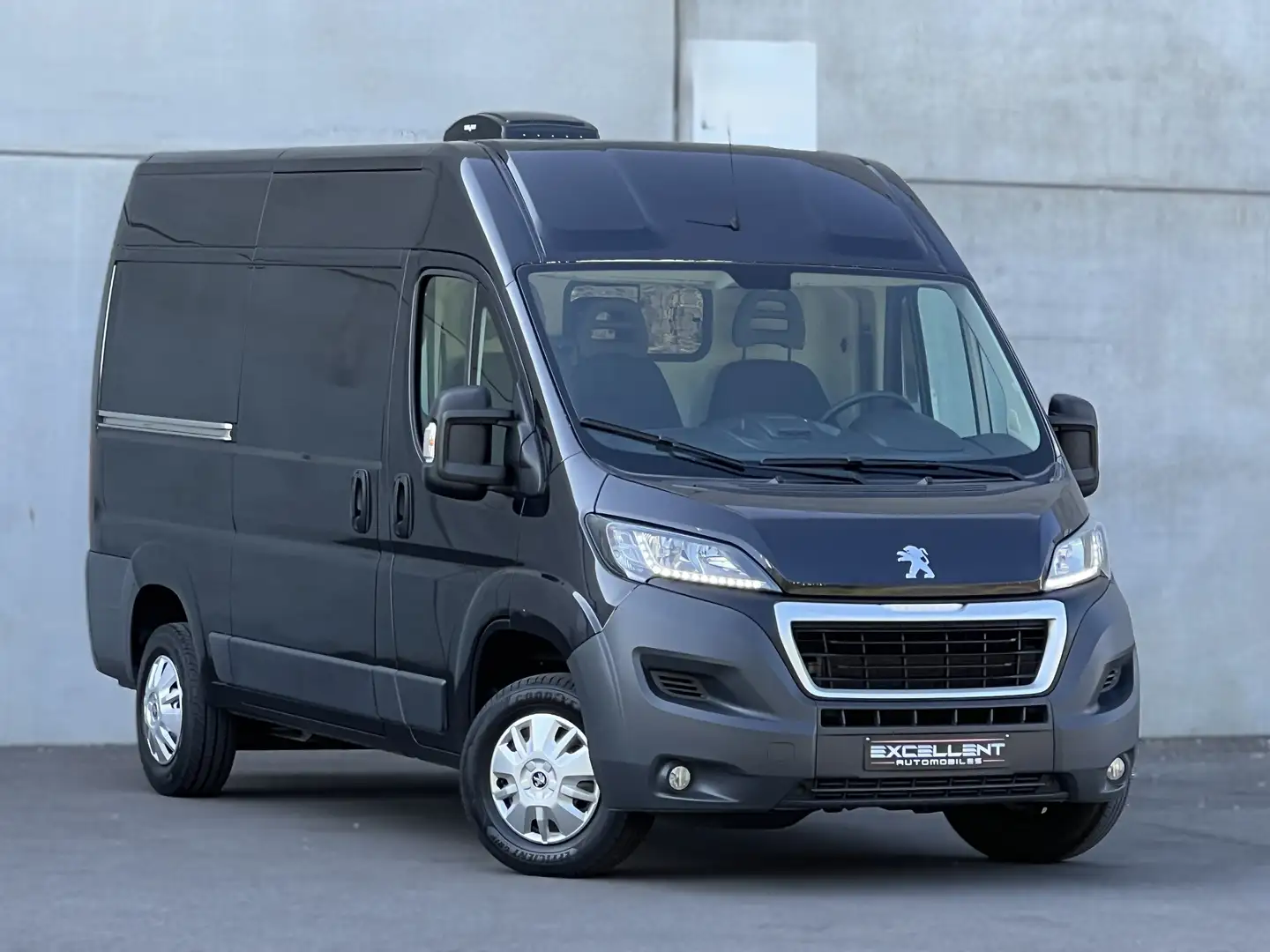 Peugeot Boxer 2.0 BlueHDi L2H2/GPS/PDC/BLUETOOTH/GARANTIE 12 Zwart - 2