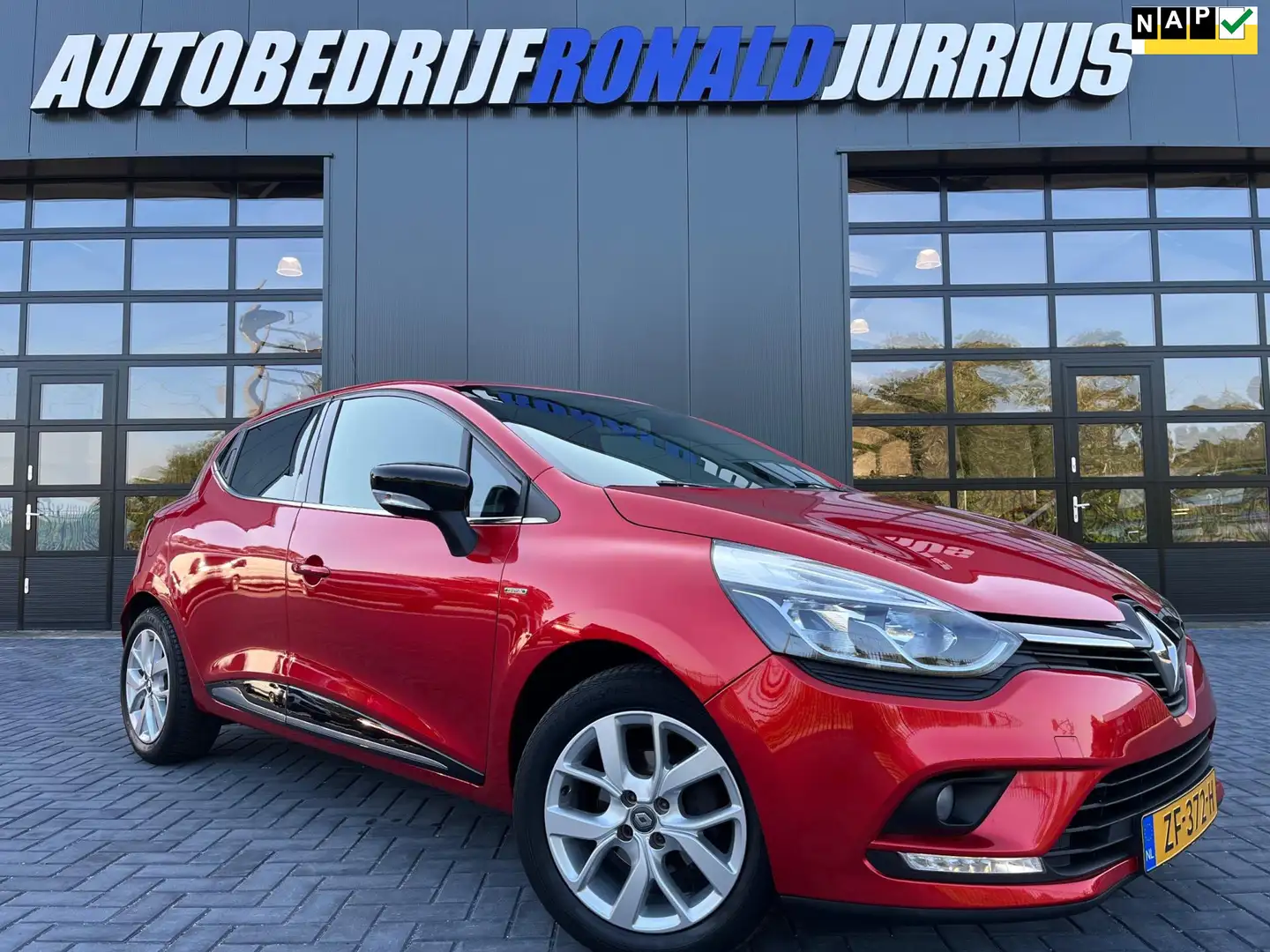 Renault Clio 0.9 TCe Limited NL.Auto/Navigatie/Airco/Cruise/Pdc Rojo - 1