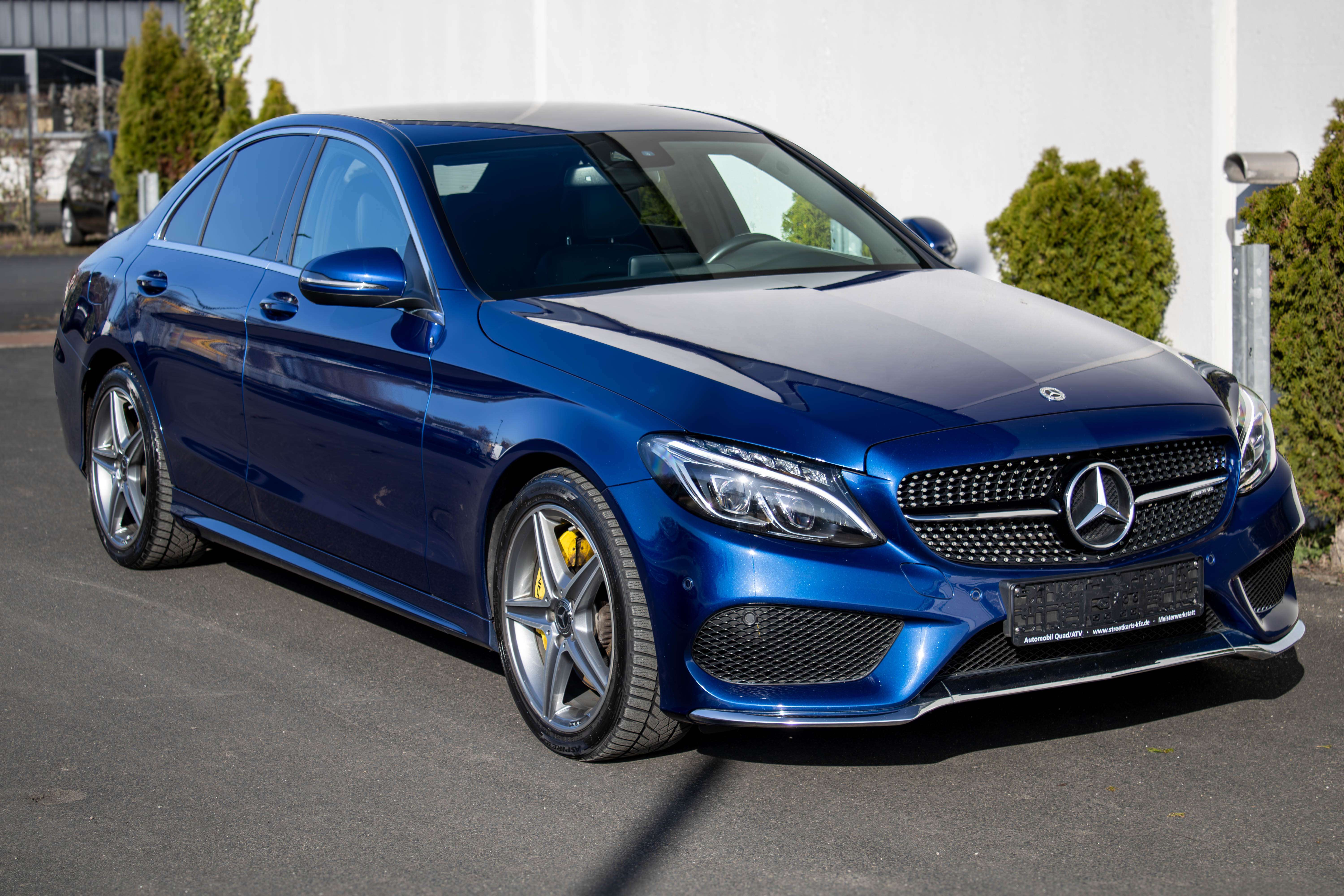 Second hand Mercedes Benz C-Class 300