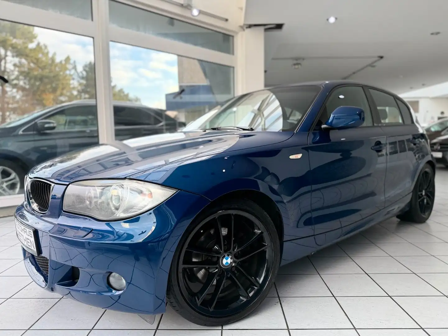 BMW 118 d M Sport*XENON*PDC*SHZ*Modellpflege Bleu - 2