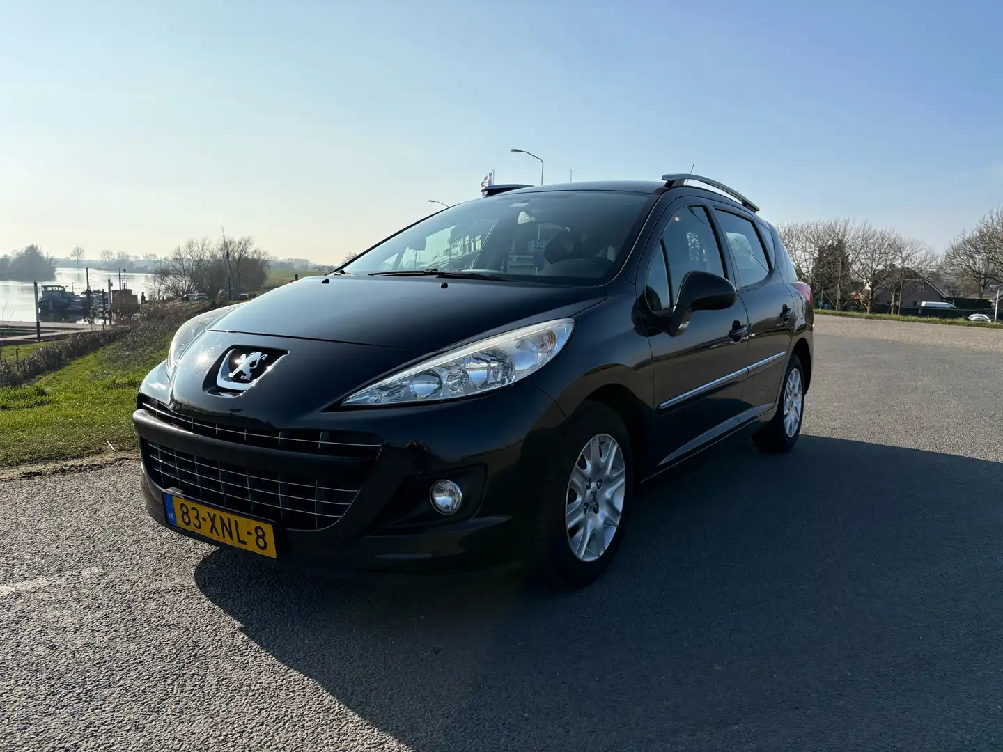 Peugeot 207 peugeot 207 sw 1.4 VTi Active Zwart - 1
