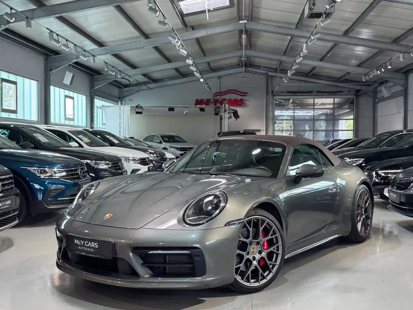 Porsche 911 Carrera 4 S Cabrio*BURMESTER*360°RFK*AGA*LED Gris - 1