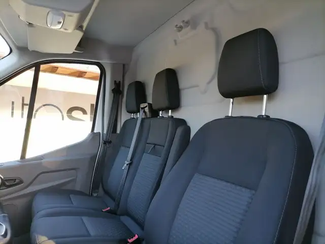 Ford Transit view 11