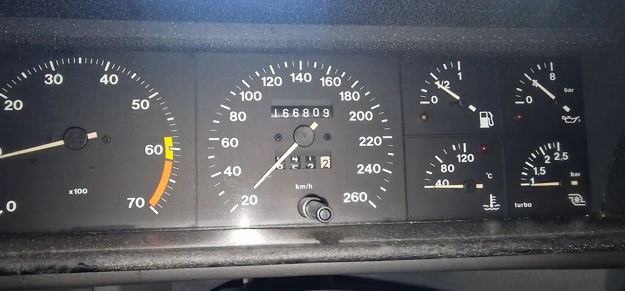 Alfa Romeo 75 1.8t America, foto 11