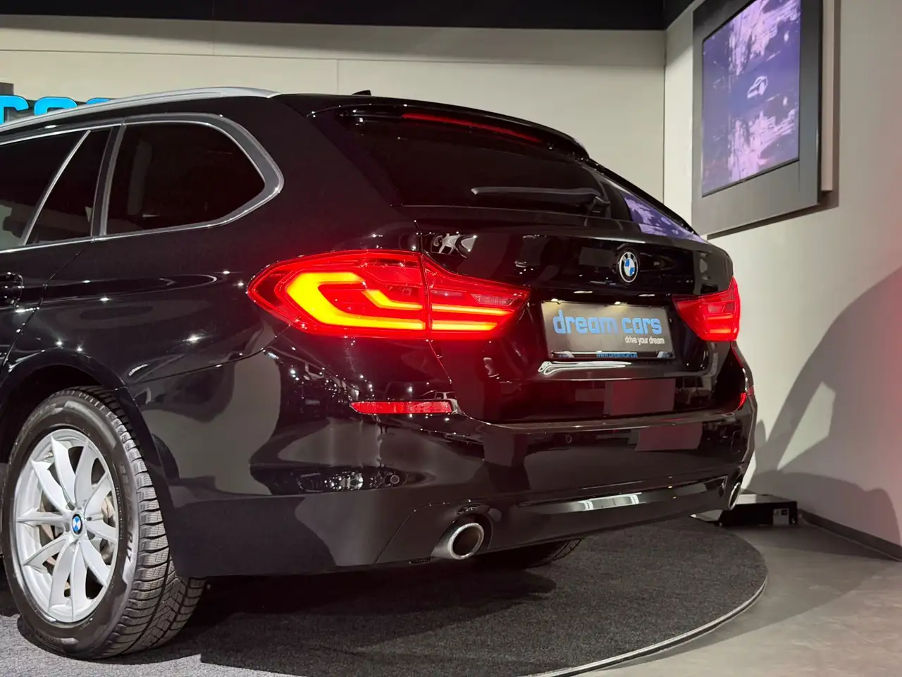 BMW 520 d xDrive / Navi Professional / Sitzheizung/ LED Bild 7