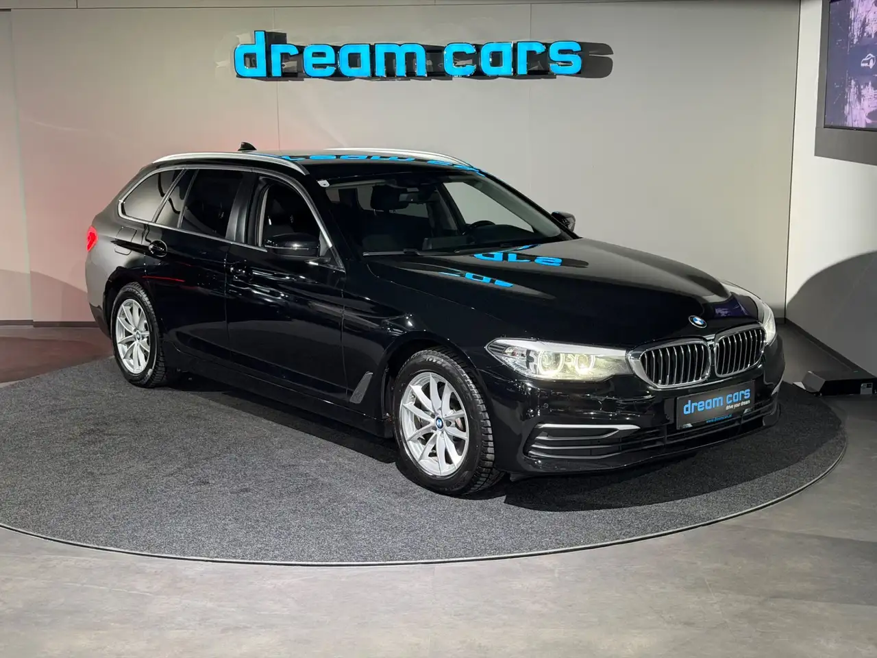 BMW 520 d xDrive / Navi Professional / Sitzheizung/ LED Bild 16